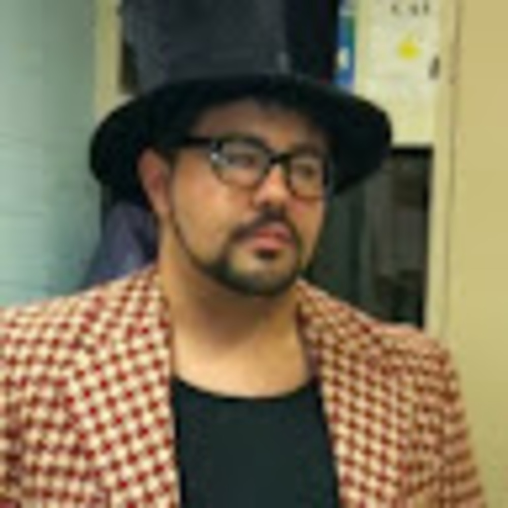 Meet your Posher, Luis